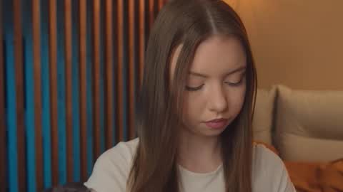 Snapshot of milaice chatting on 2, 3, 2026 Mila online show from 2, 3, 2026