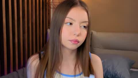 Mila online show from 8, 5, 2026