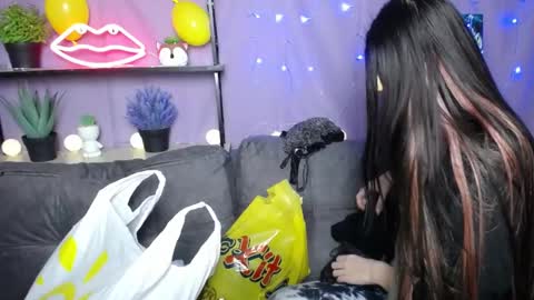 Snapshot of milaloona chatting on 23, 1, 2025 Milaloona online show from 23, 1, 2025