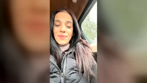 Snapshot of milalunaa chatting on 19, 3, 2026 milalunaa online show from 19, 3, 2026