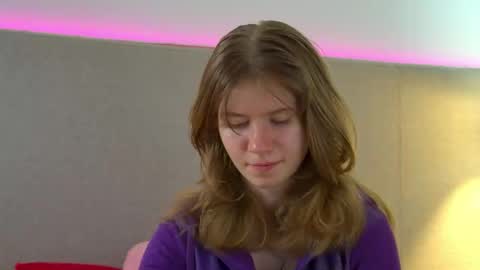 Snapshot of milamaelis chatting on 19, 3, 2026 Mila online show from 19, 3, 2026