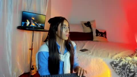 Snapshot of milan_roux chatting on 20, 4, 2026 Milane online show from 20, 4, 2026