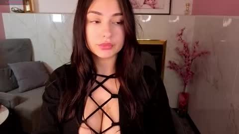 Milana online show from 28, 11, 2025