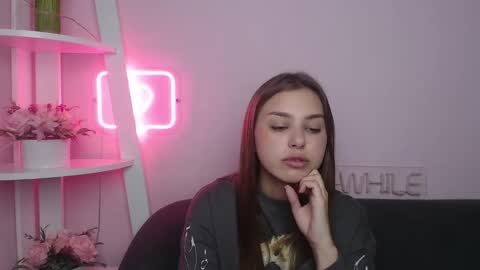 Snapshot of milanaangelas chatting on 3, 11, 2025 milanaangelas online show from 3, 11, 2025