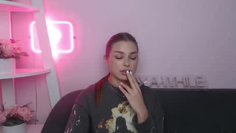 Snapshot of milanaangelas chatting on 30, 11, 2025 milanaangelas online show from 30, 11, 2025