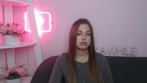 Snapshot of milanaangelas chatting on 20, 12, 2025 milanaangelas online show from 20, 12, 2025