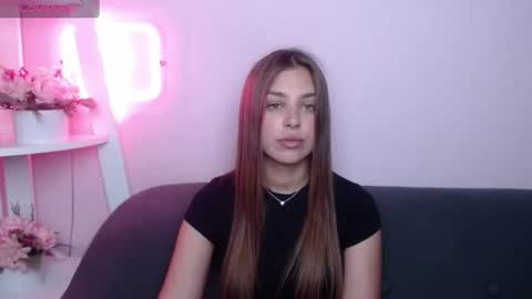 milanaangelas online show from 2, 7, 2026