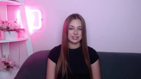 milanaangelas online show from 4, 7, 2026