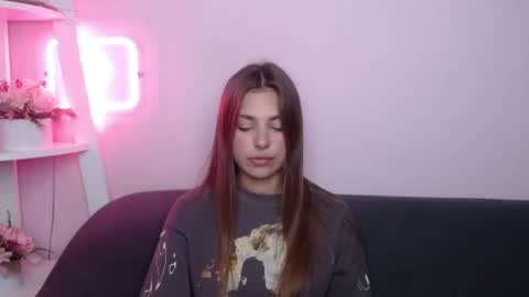 milanaangelas online show from 11, 7, 2026