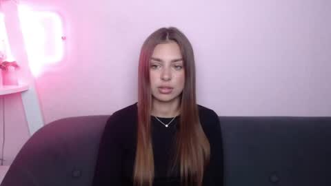 milanaangelas online show from 12, 7, 2026