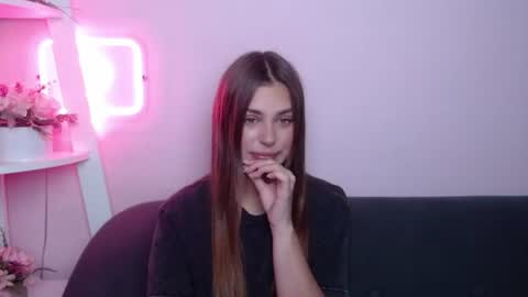 milanaangelas online show from 18, 7, 2026