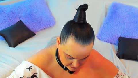 Lana online show from 8, 1, 2025