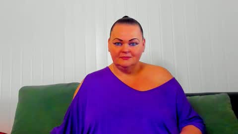 Snapshot of milanabiegert chatting on 10, 2, 2026 Lana online show from 10, 2, 2026