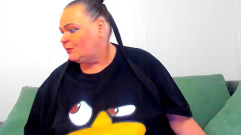 Snapshot of milanabiegert chatting on 13, 3, 2026 Lana online show from 13, 3, 2026