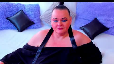 Snapshot of milanabiegert chatting on 6, 6, 2026 Lana online show from 6, 6, 2026