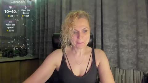 milanna_x online show from 30, 4, 2026