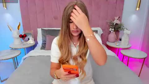 Mia online show from 5, 8, 2026