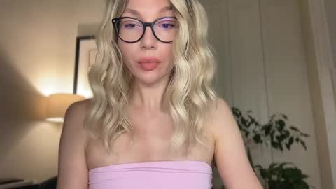 Mila online show from 3, 5, 2026