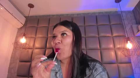 Milena  online show from 14, 2, 2025