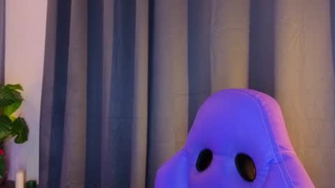 milena_lawson online show from 26, 11, 2025