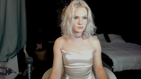 Milena online show from 8, 12, 2024