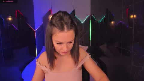 Snapshot of milena_mellow chatting on 14, 10, 2025 Milena online show from 14, 10, 2025