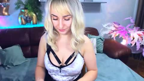 Snapshot of milenadaisy chatting on 8, 2, 2026 MilenaDaisy online show from 8, 2, 2026