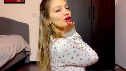 mileyy_cute online show from 3, 3, 2026