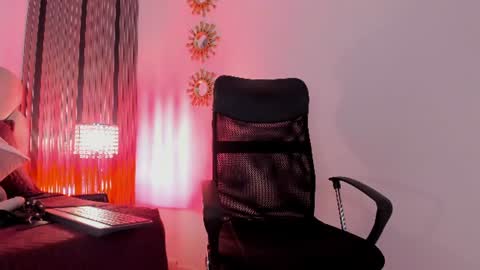 Snapshot of milf__celeste chatting on 5, 8, 2026 milf__celeste online show from 5, 8, 2026