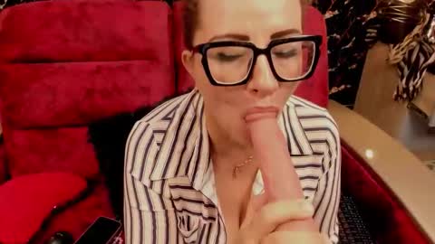 Lili  online show from 17, 3, 2026