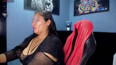 Snapshot of milf_latinn chatting on 8, 9, 2025 milf latinn online show from 8, 9, 2025