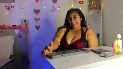 Snapshot of milf_latinn chatting on 17, 9, 2025 milf latinn online show from 17, 9, 2025