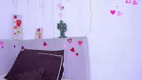 Snapshot of milf_latinn chatting on 20, 10, 2025 milf latinn online show from 20, 10, 2025