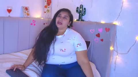 Snapshot of milf_latinn chatting on 22, 10, 2025 milf latinn online show from 22, 10, 2025