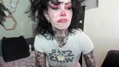 Isabella online show from 16, 12, 2025