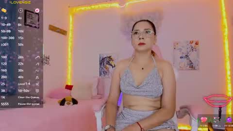 Aura  online show from 30, 6, 2026