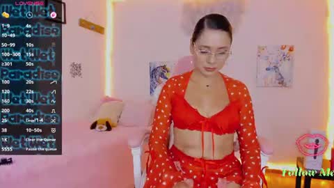 Aura  online show from 15, 7, 2026