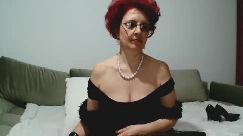Milfsupreme online show from 27, 2, 2025