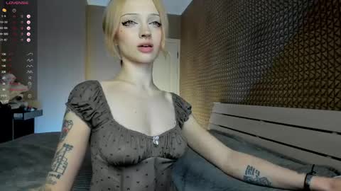 Mila 3 aka Deepthroat World Champion online show from 20, 4, 2026