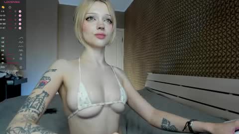 Mila 3 aka Deepthroat World Champion online show from 3, 5, 2026