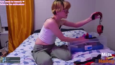 MilkandHoney online show from 9, 11, 2025