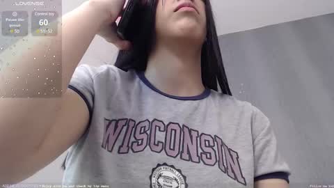 Snapshot of milker_amira chatting on 10, 3, 2025 Amira online show from 10, 3, 2025