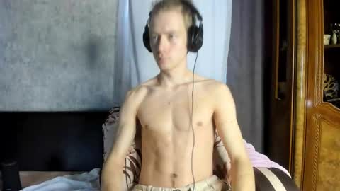 Snapshot of milkiwy chatting on 10, 11, 2025 Isaac online show from 10, 11, 2025