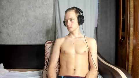 Snapshot of milkiwy chatting on 11, 11, 2025 Isaac online show from 11, 11, 2025