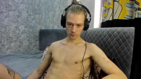 Snapshot of milkiwy chatting on 15, 11, 2025 Isaac online show from 15, 11, 2025