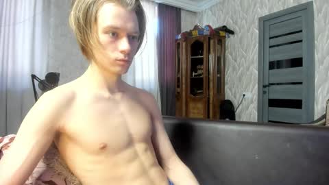 Snapshot of milkiwy chatting on 7, 1, 2026 Isaac online show from 7, 1, 2026