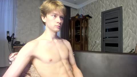 Snapshot of milkiwy chatting on 7, 2, 2026 Isaac online show from 7, 2, 2026