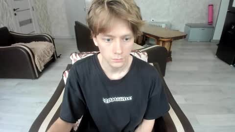 Snapshot of milkiwy chatting on 13, 2, 2026 Isaac online show from 13, 2, 2026