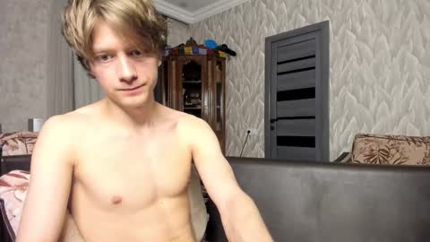 Snapshot of milkiwy chatting on 26, 3, 2026 Isaac online show from 26, 3, 2026