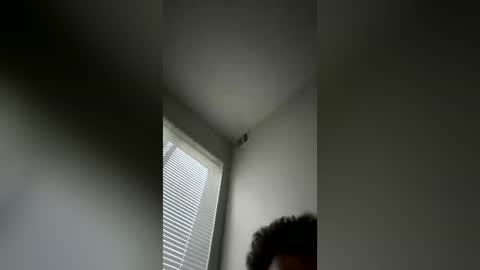milknhoneyyyy online show from 14, 7, 2026